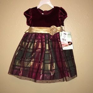 ✨NWT Velvet Golden Plaid Dress✨